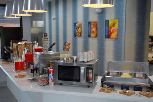 Best Western Plus Airport Inn & Suites image 21