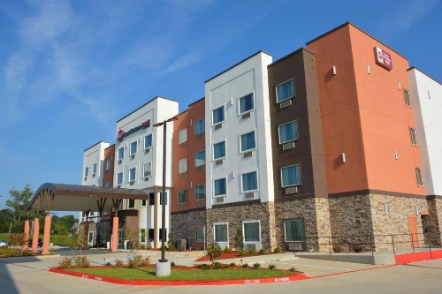 Best Western Plus Airport Inn & Suites image 8